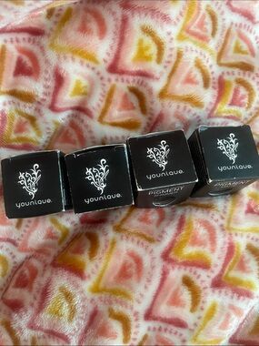 All 4 Younique Mineral Eyeshadow Pigments - Naive, Adorable, Confident, Enamored